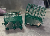 Кормушка "Вампир" крашеная  60г